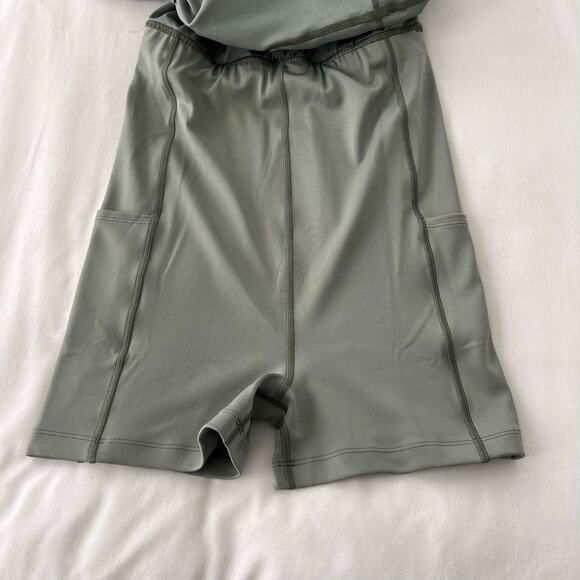 Beyond Yoga Spacedye Move Up Mini Athletic Dress in Grey Sage Heather, Size XS - Picture 10 of 11